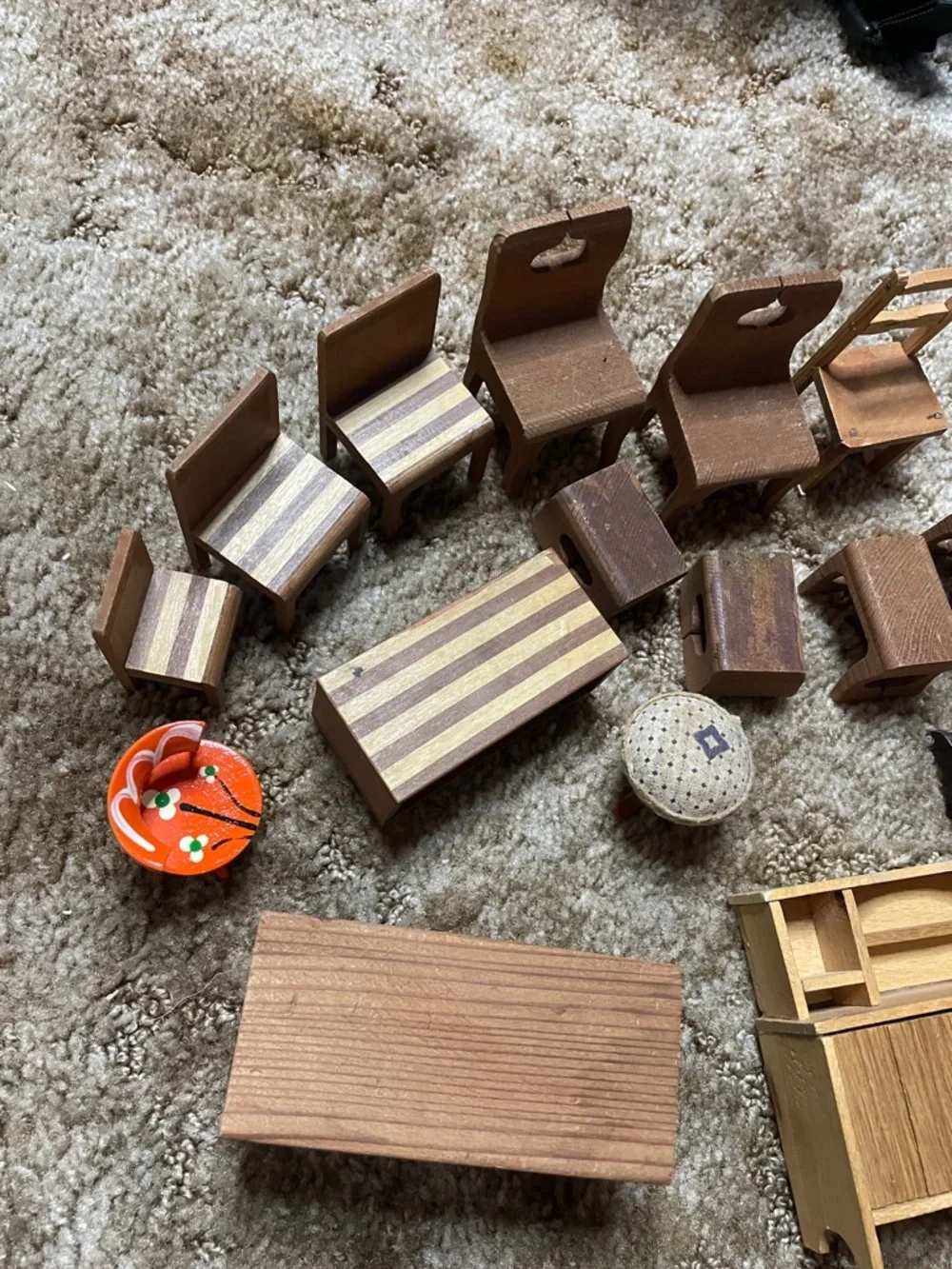 Vintage Wooden Doll House Furniture‎